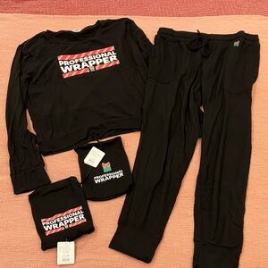 Festive Professional Wrapper Women's Black Pajama Set